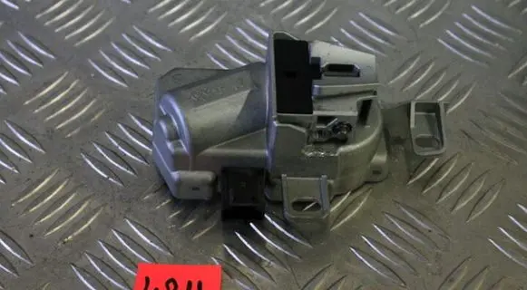 Volvo V50 Steering wheel lock 30741403
