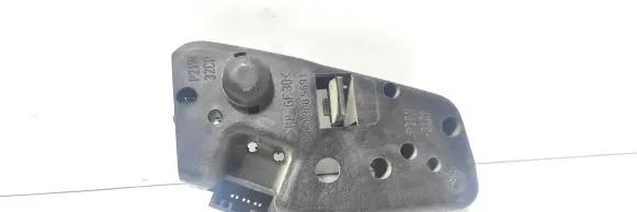 BMW 3 E46 Tail light bulb cover holder 7165743