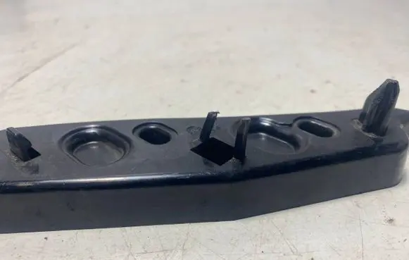 Land Rover Evoque II Front bumper mounting bracket K8D216F073AB K8D2-16F073-AB