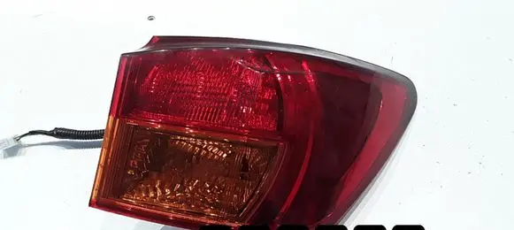 Lexus IS 220D-250-350 Rear/tail lights