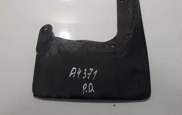 Skoda Fabia Mk1 (6Y) Front mudguard 5J0821174