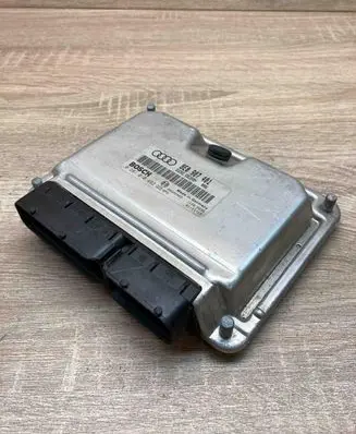 Audi A4 S4 B6 8E 8H Engine control unit/module ECU 8E0907401 0281010492