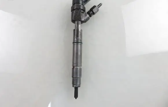 Mercedes-Benz A W168 Fuel injector 6680700887 0445110090