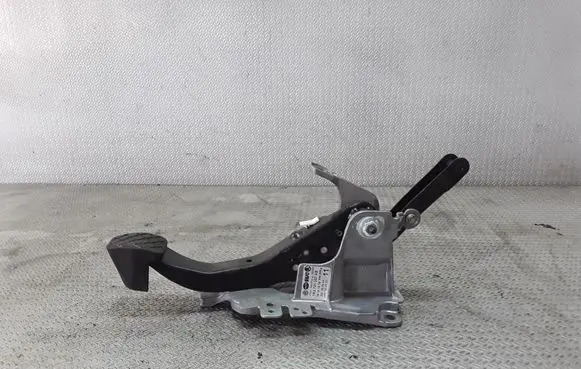Volkswagen Golf V Brake pedal 1K2721117E 1K2721057AB