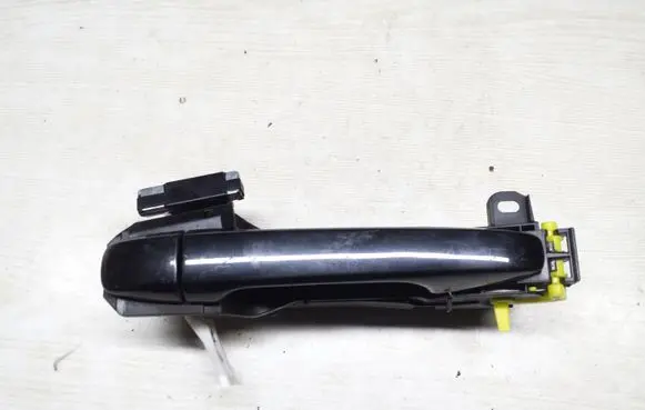 Toyota Avensis T270 Rear door exterior handle