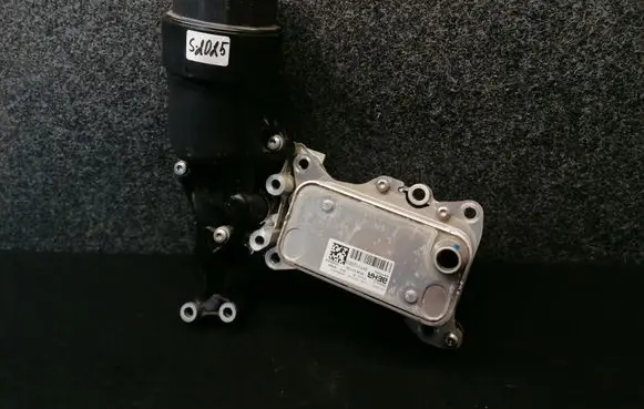 Mercedes-Benz GLA W156 X156 Oil filter mounting bracket A6511801065 OM651930