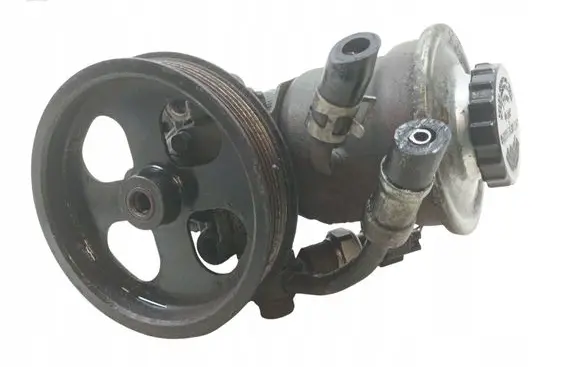 Toyota Avensis T250 Power steering pump