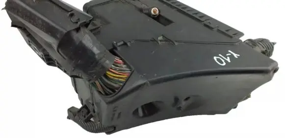 Lexus RX 300 Fuse box set 8281748600