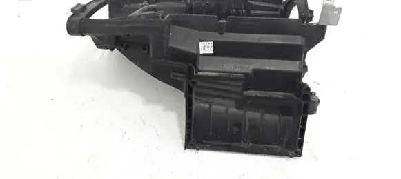 Mercedes-Benz CLK A209 C209 Air filter box A2710900901