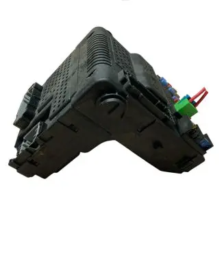 Volvo V70 Fuse module 30765149 00005989758 28024622