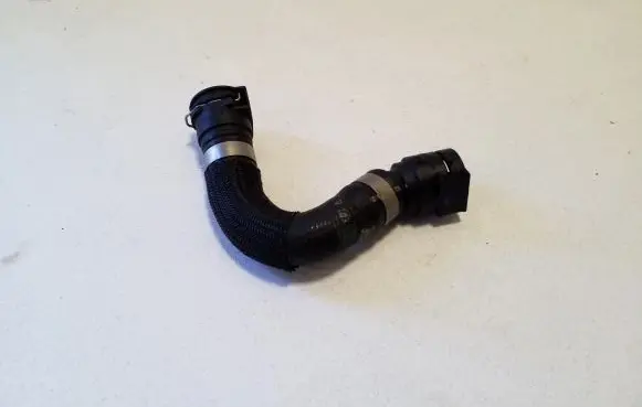 Opel Grandland X Engine coolant pipe/hose