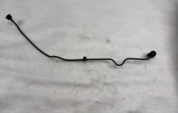 Volvo XC90 Engine coolant pipe/hose 3225221