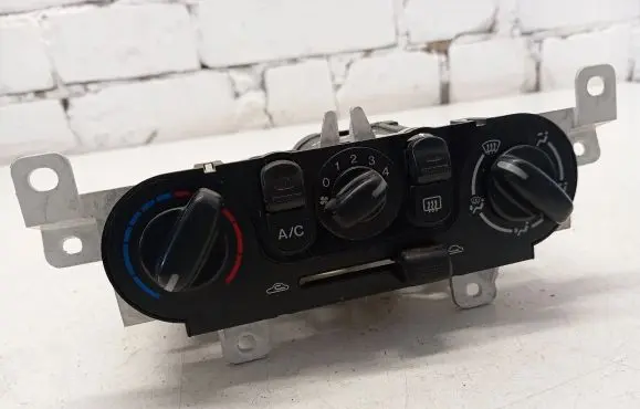 Mazda 323 F Climate control unit