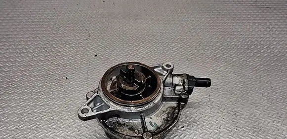 Audi A8 S8 D3 4E Vacuum pump 057145100L
