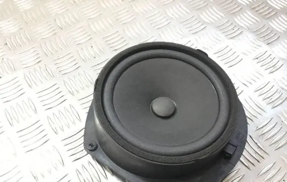 Tesla Model S Front door speaker 1004833 100483302A