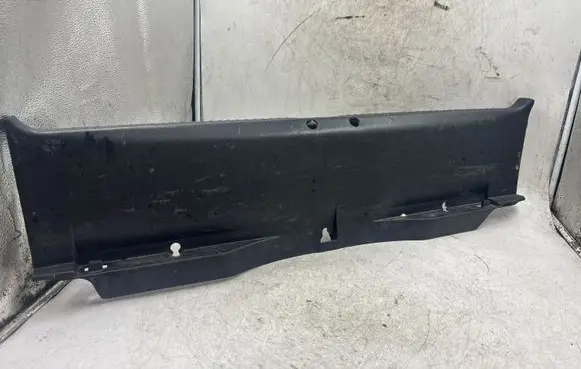 Mitsubishi Lancer X Trunk/boot sill cover protection 7240A032