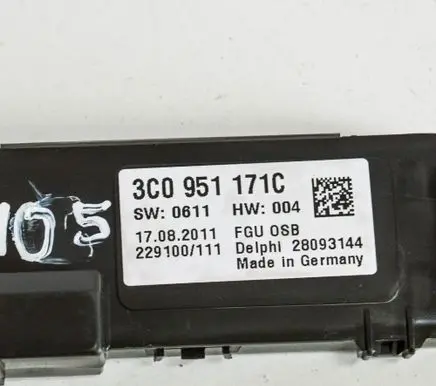 Volkswagen PASSAT B7 Alarm movement detector/sensor 3C0951171C
