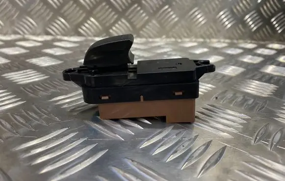 Mazda CX-7 Electric window control switch EH1566380