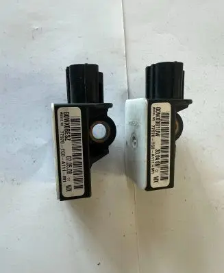 Honda Accord Airbag deployment crash/impact sensor 77970-TC0-A111-M1