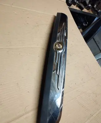 Chrysler Voyager Trunk door license plate light bar 05113252AB