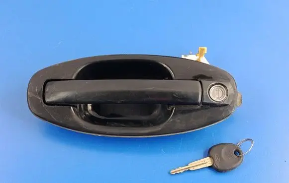 Hyundai Santa Fe Front door exterior handle 82650-26000