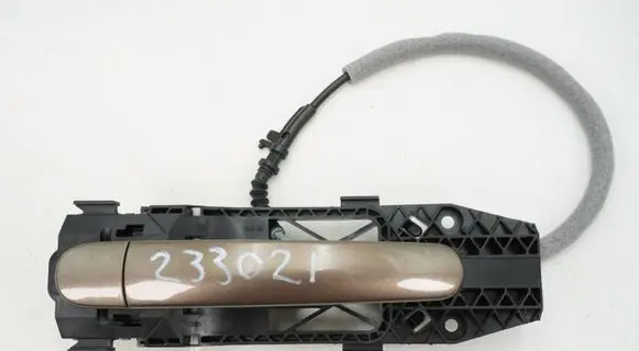 Skoda Yeti (5L) Rear door exterior handle 5N0839885H 5N0837017E
