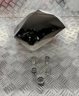 Volkswagen Taigo Anti-theft wheel nuts and lock VW20894
