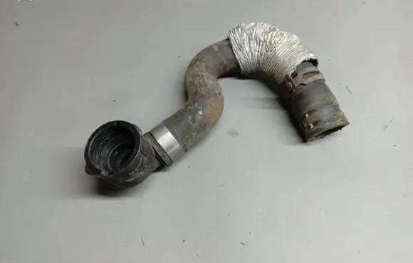 Volkswagen Golf VII Engine coolant pipe/hose 5Q0122073AL R142822