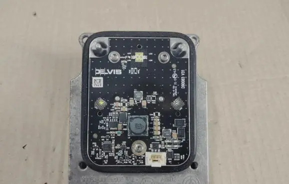 Volkswagen Golf VII LED ballast control module 90083-000