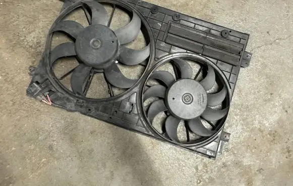 Volkswagen Golf VI Fan set 1K0121207BC