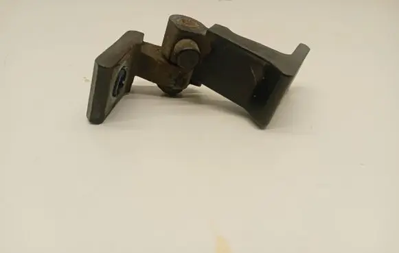 Audi A4 S4 B8 8K Rear door lower hinge 8K0831402B