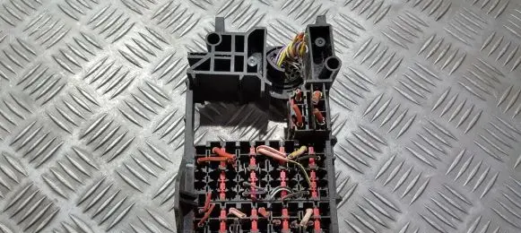 Mercedes-Benz E W210 Fuse box set 0015458401 0025452001