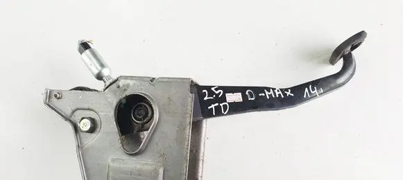Isuzu D-Max Clutch pedal
