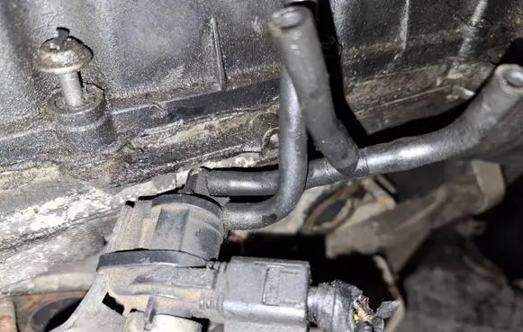Volkswagen Touran I Turbo solenoid valve
