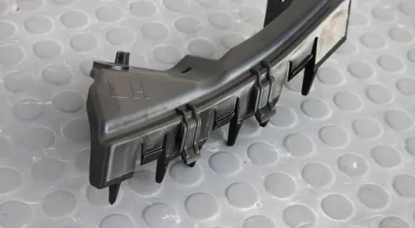 KIA Soul Front bumper mounting bracket