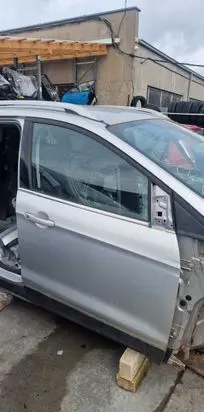 Ford Kuga II Front door