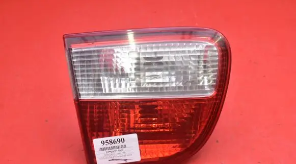 Seat Leon (1M) Rear/tail lights 1M6945091B