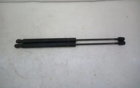 Opel Signum Shock absorber/damper mounting bracket 