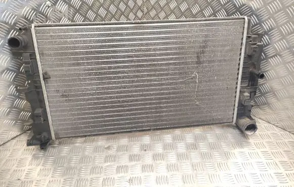 Volkswagen Crafter Coolant radiator 2E0121253B