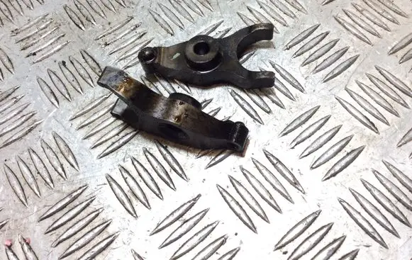 Toyota Hilux (AN10, AN20, AN30) Fuel Injector clamp holder
