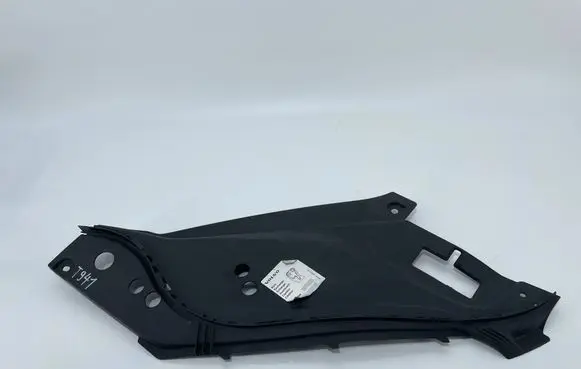 Volvo XC90 Radiator trim 31442734
