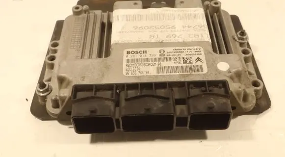 Peugeot 3008 I Engine control unit/module ECU 0281014729