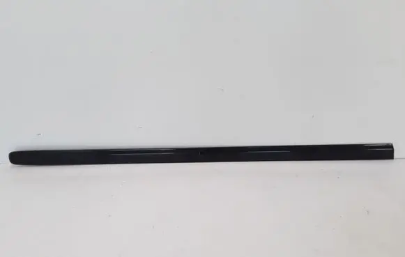 Volvo C70 Front door trim (molding) 39812281
