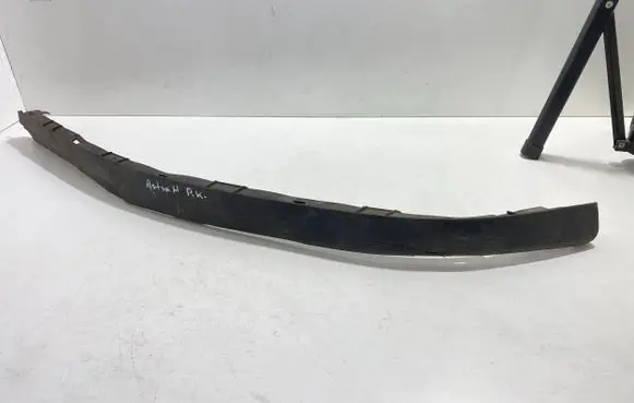 Opel Astra H Front bumper lip 13121998