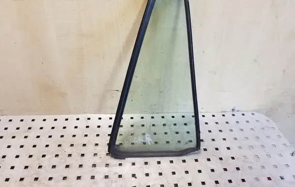 Toyota RAV 4 (XA20) Rear side window E643R00033