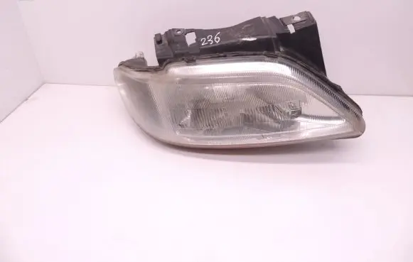 Citroen Xsara Headlight/headlamp D236