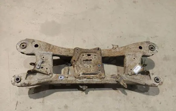 Toyota Avensis T270 Rear subframe 