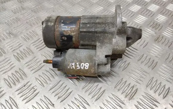 Nissan Qashqai Starter motor 8200584675