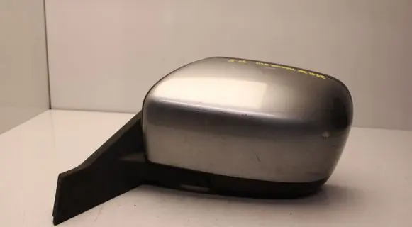 Mazda 5 Front door electric wing mirror 