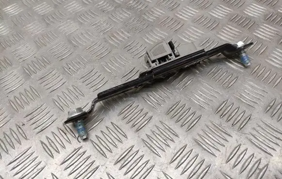 Chevrolet Captiva Seat belt adjustment rail 